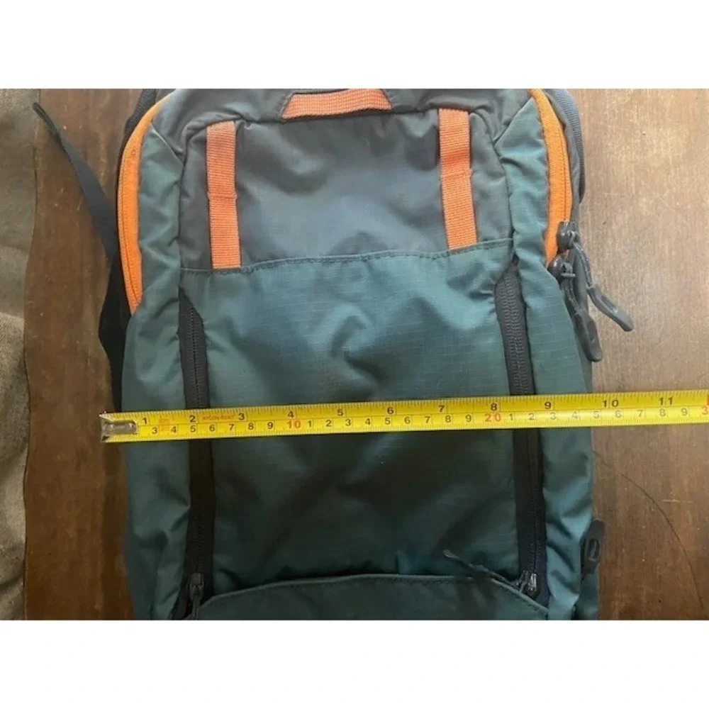 Dakine Syncline 12L S19 Hydration Backpack Green Orange Mountain Bike Trail Bag